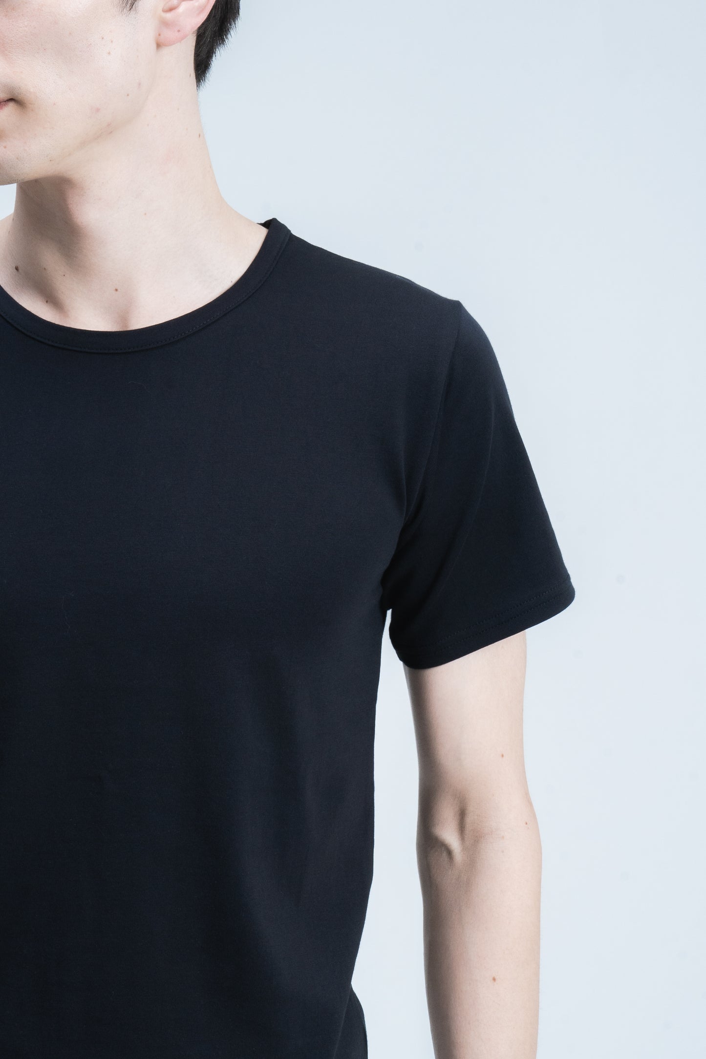 C01 | Crew Neck | Short Sleeve (Black)