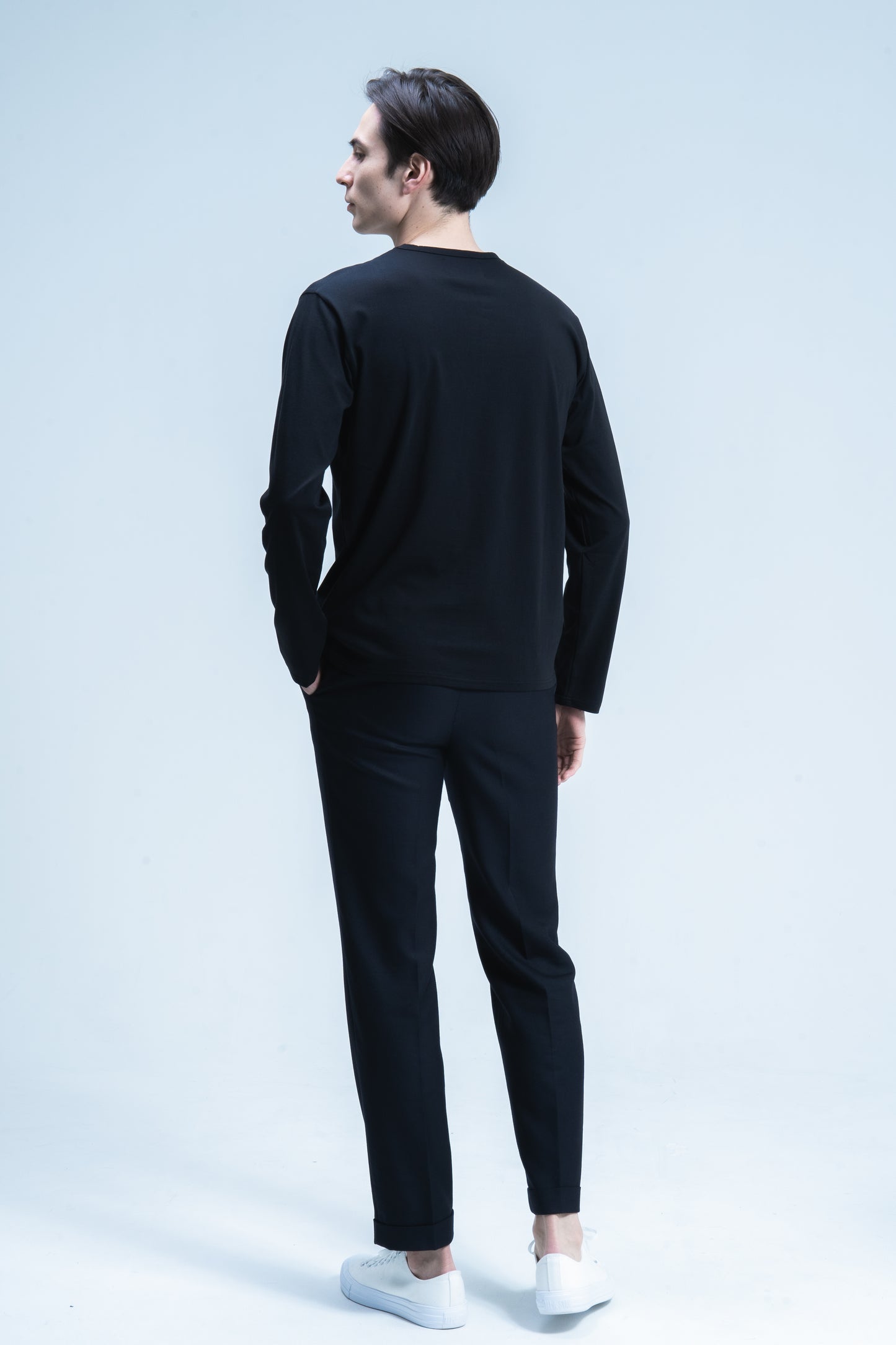 CL01 | Crew Neck | Long Sleeve (Black)