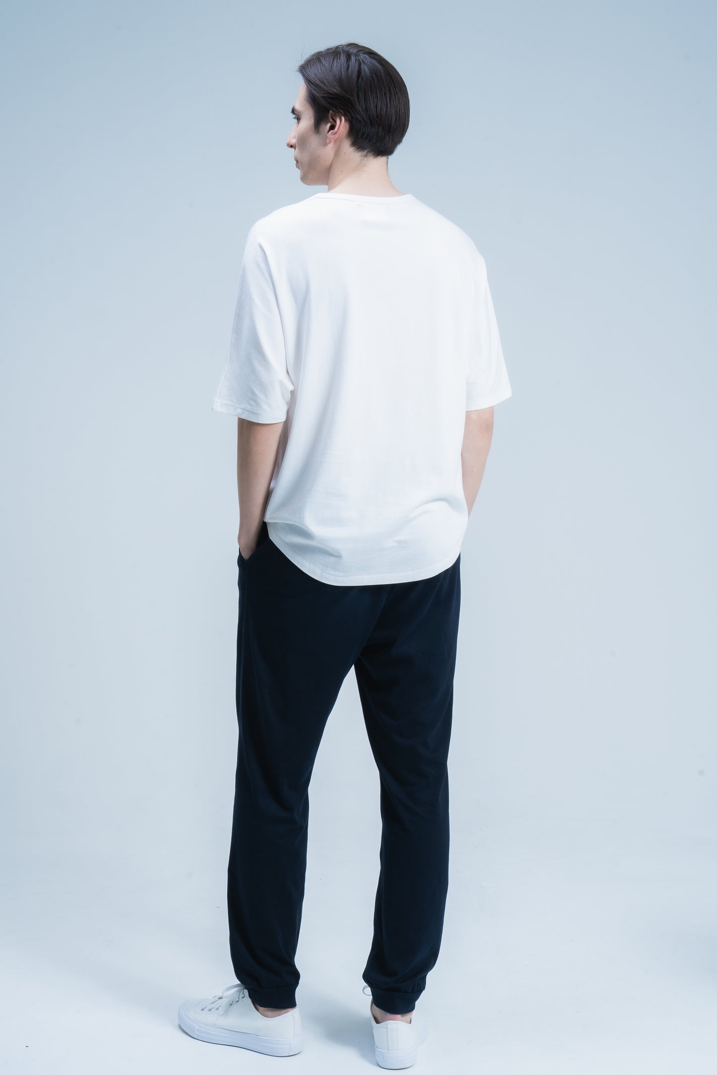 B02 | Crew Neck | Dolman Sleeve (White)