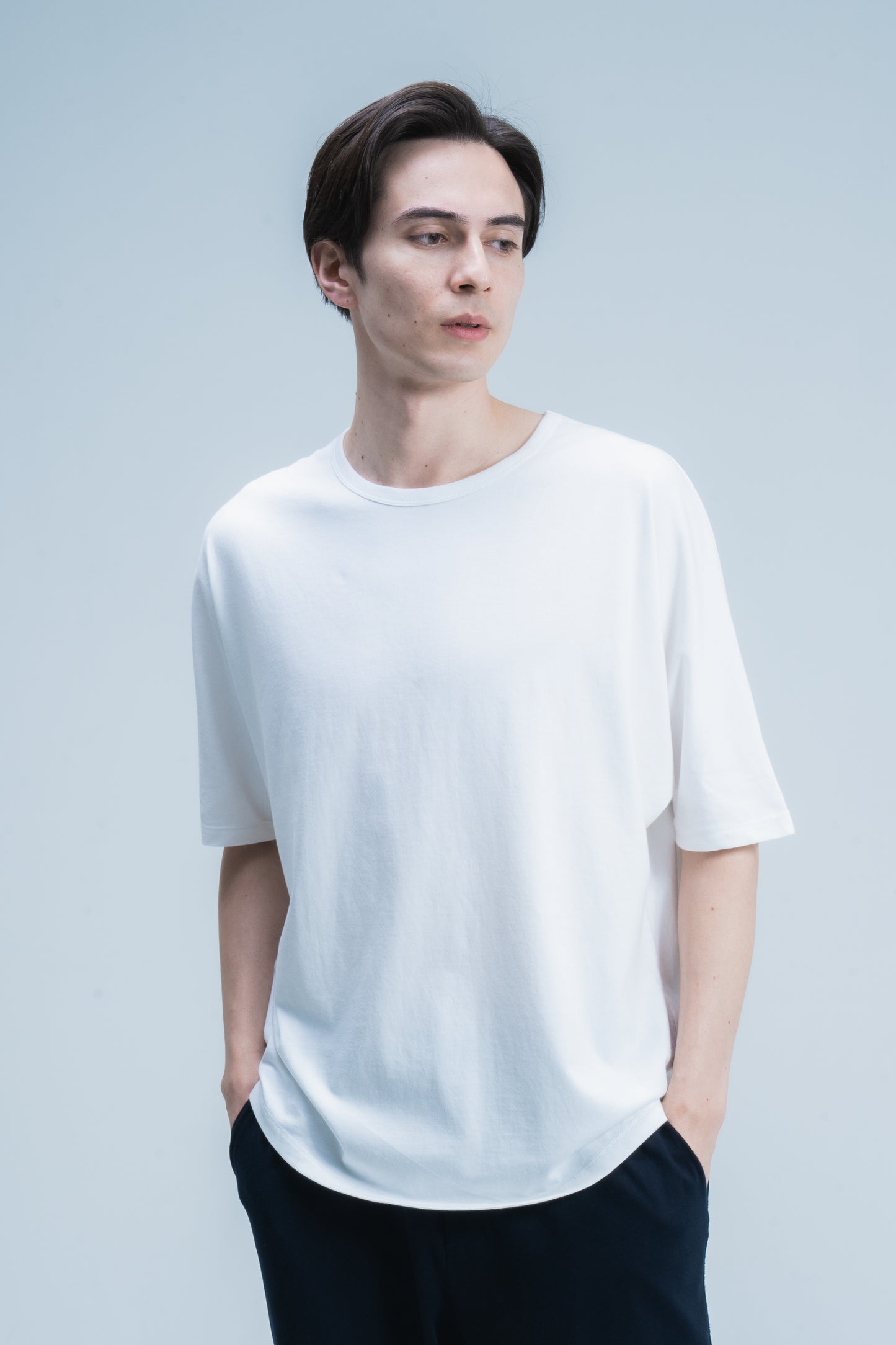 B02 | Crew Neck | Dolman Sleeve (White)
