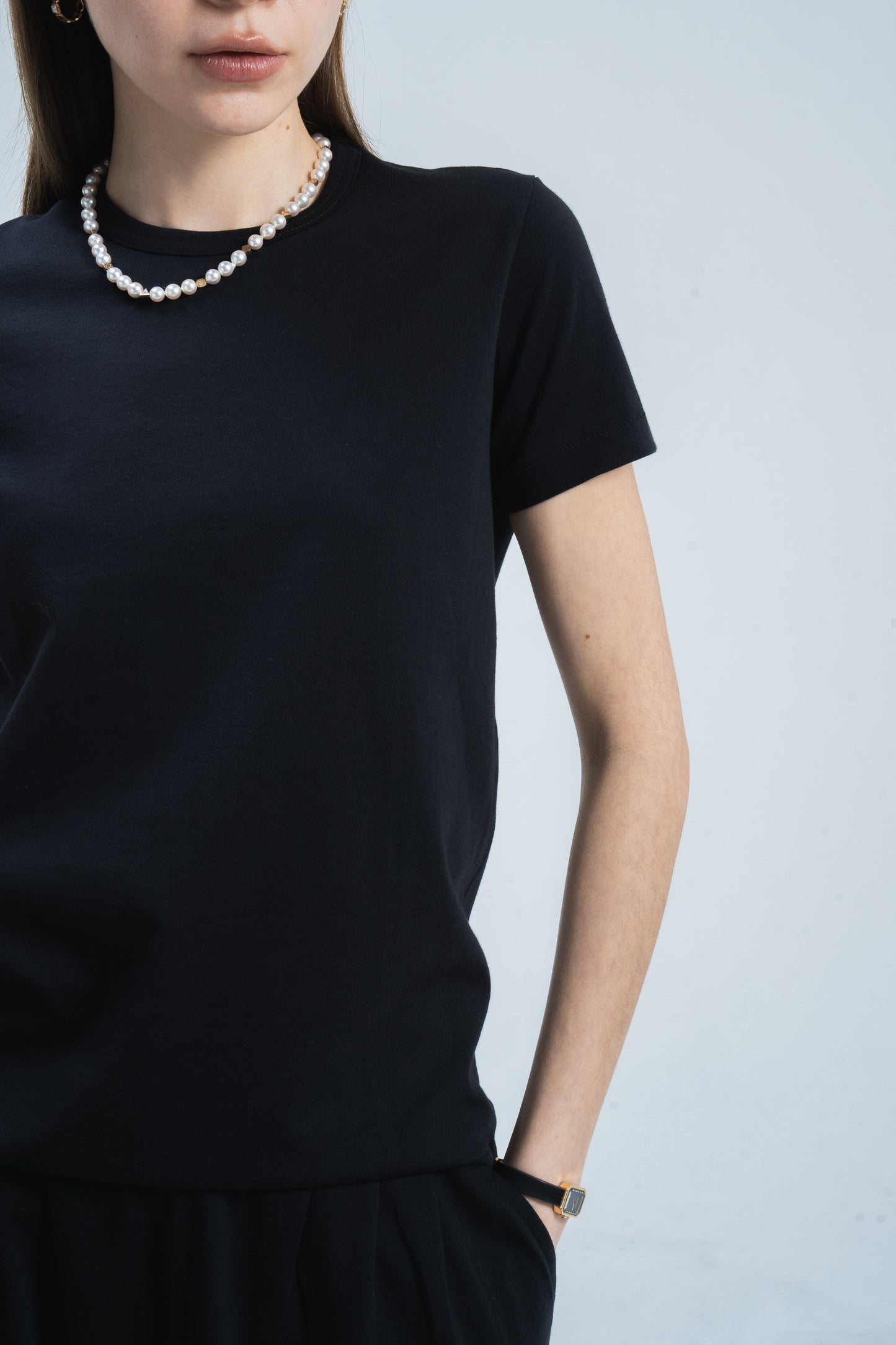 C01L(Women) | Crew Neck | Short Sleeve (Black)