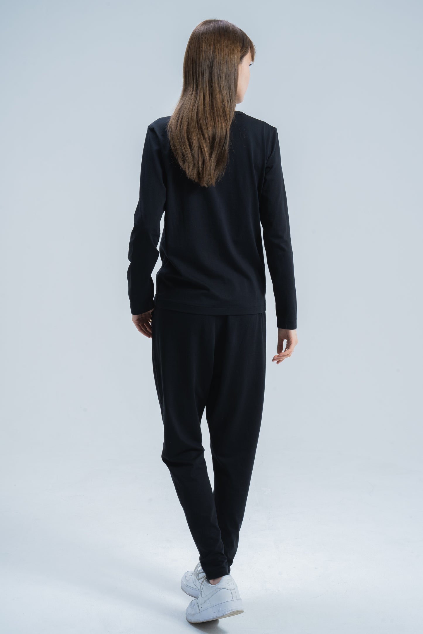 CL01L(Women) | Crew Neck | Long Sleeve (Black)