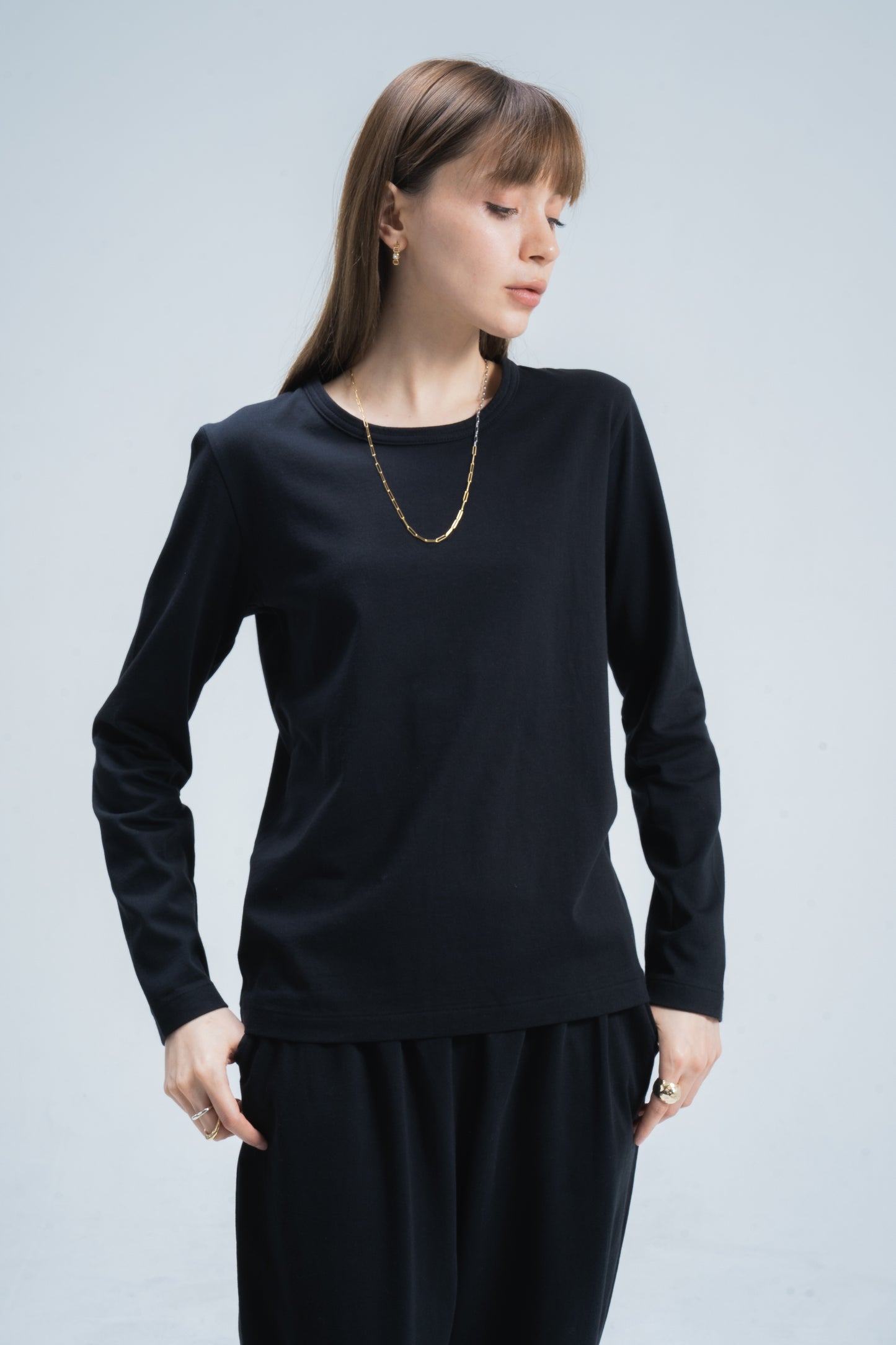 CL01L(Women) | Crew Neck | Long Sleeve (Black)